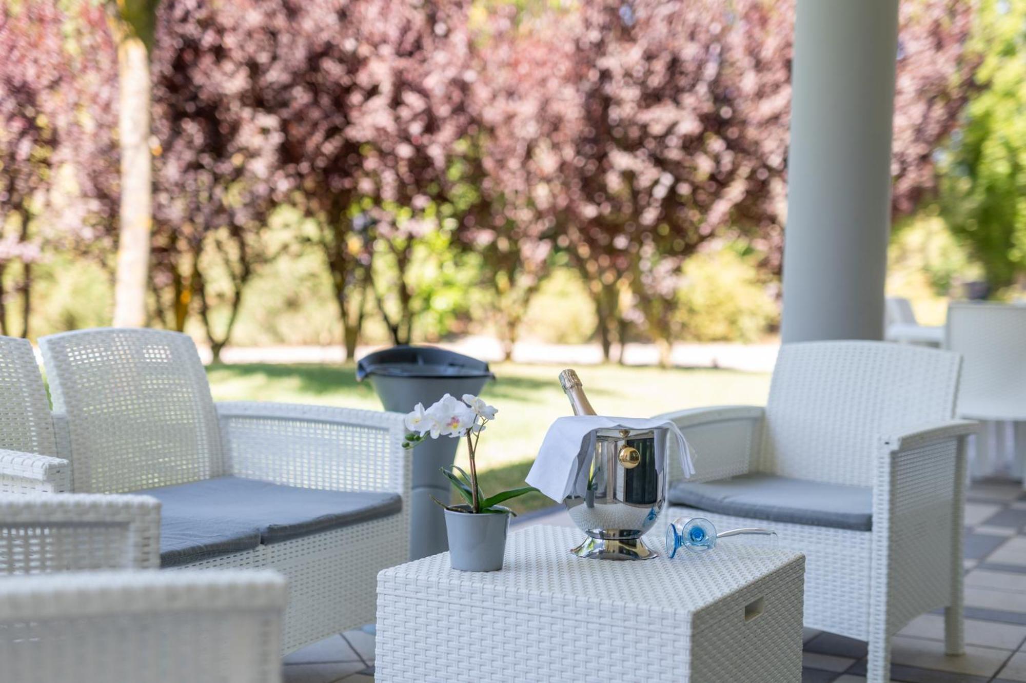 Villa Estia - Nel Cuore Della Valle D'Itria Чистернино Екстериор снимка